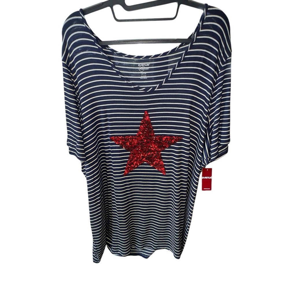 Avenue Black White Stripe Tee w/ Red Sequin Star Casual Top Size 22/24 NWT